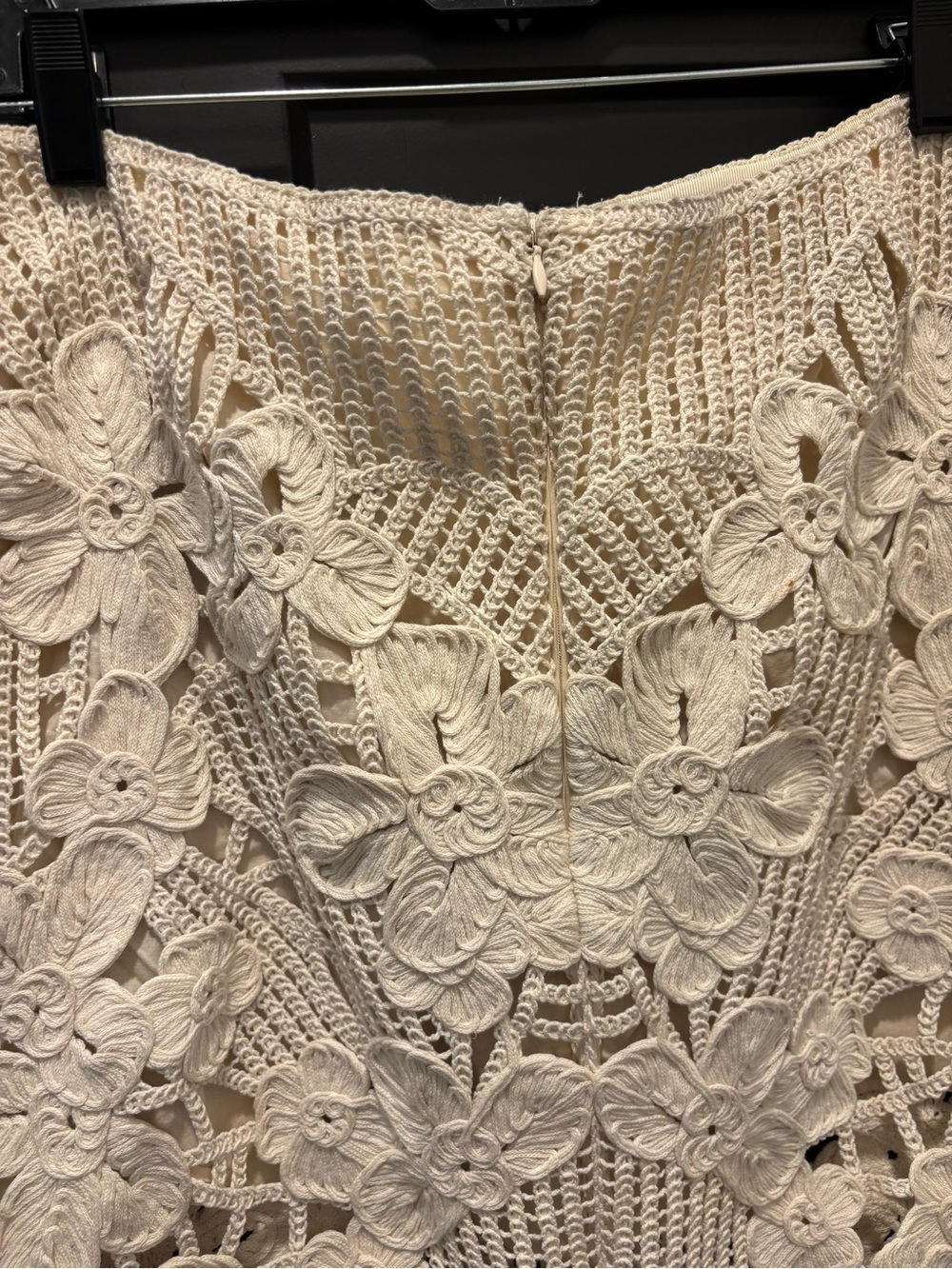 ZARA ZW Collection Crochet Midi Skirt Small NWT 3D Floral appliqué Knit Cream - Picture 9 of 12
